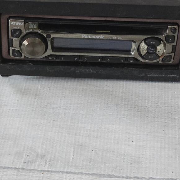 Panasonic CQ C1110U In Dash Car Stereo CD Receiver Untested - Picture 2 of 8